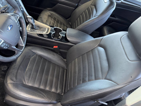 Used 2015 Ford Fusion SE w/ Equipment Group 202A image 19
