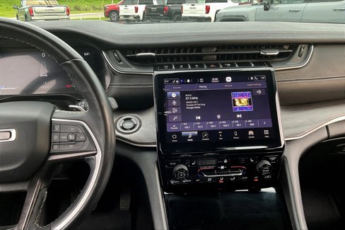 Used 2021 Jeep Grand Cherokee L Limited image 6