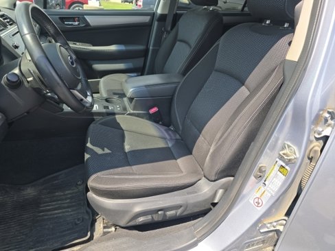 Used 2019 Subaru Outback 2.5i Premium image 15