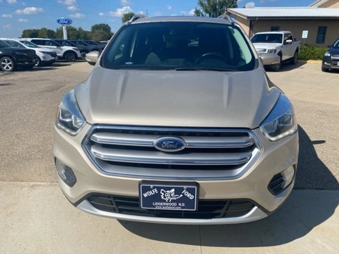 Used 2017 Ford Escape Titanium image 2