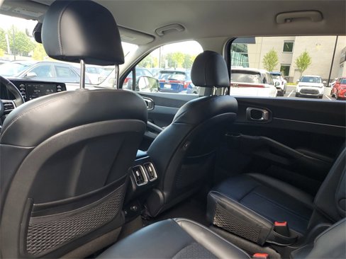 Certified 2021 Kia Sorento S image 9