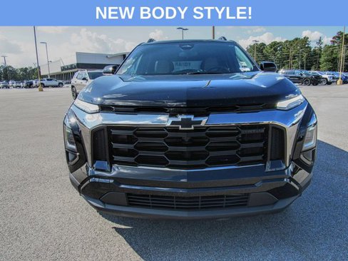 New 2025 Chevrolet Equinox ACTIV image 2