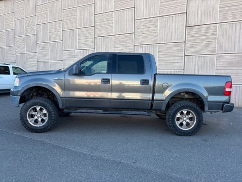 Used 2004 Ford F150 XLT image 2
