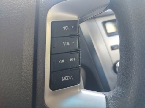 Used 2011 Ford Fusion SE image 12