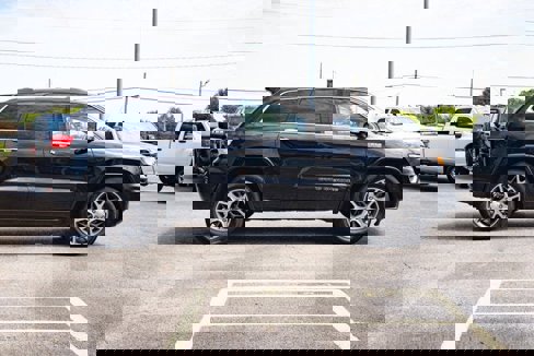 Used 2019 Jeep Grand Cherokee Overland image 6