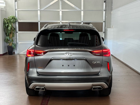 Used 2019 INFINITI QX50 Essential w/ Premium Heat Package image 4