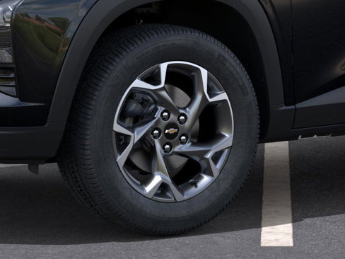 New 2025 Chevrolet Trax LT w/ Driver Confidence Package image 33