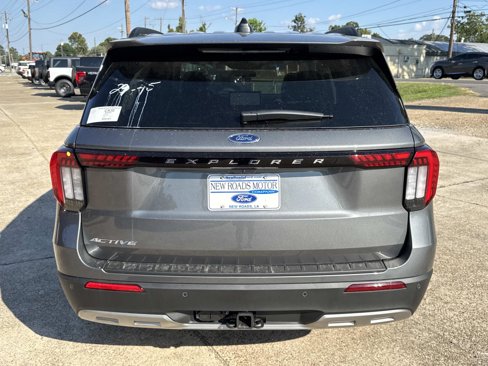 New 2025 Ford Explorer Active image 5