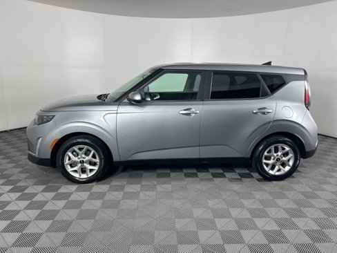 Used 2023 Kia Soul LX w/ Option Group 015 image 18