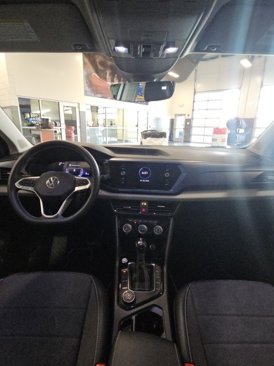 Used 2023 Volkswagen Taos SE w/ Panoramic Sunroof Package image 25