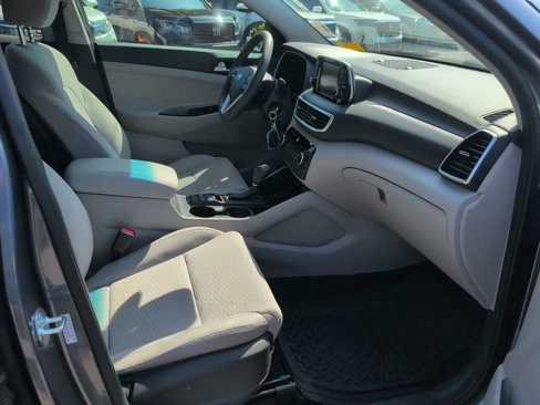 Used 2021 Hyundai Tucson SE image 16