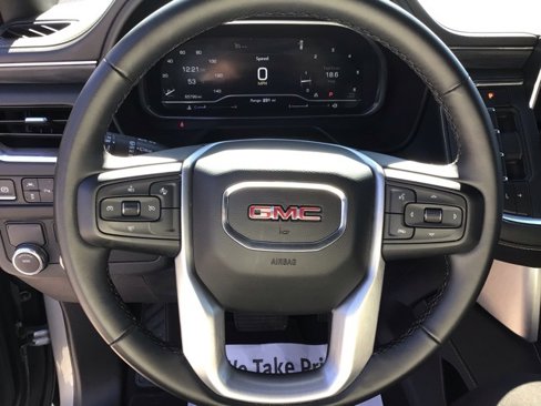 Used 2023 GMC Yukon XL SLT image 20
