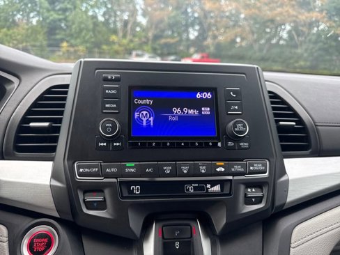 Used 2019 Honda Odyssey LX image 14
