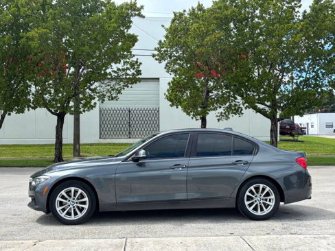 Used 2018 BMW 320i Sedan image 8