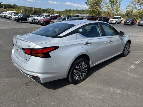 Used 2024 Nissan Altima 2.5 SV image 5