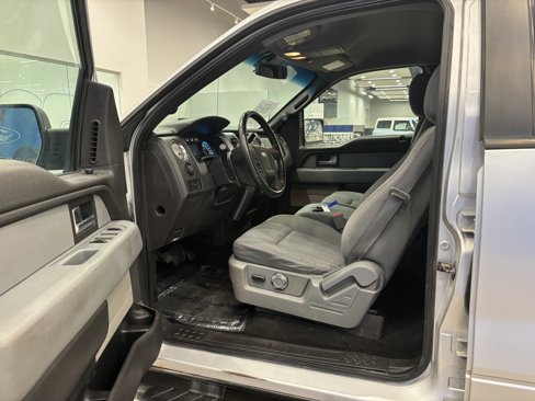 Used 2012 Ford F150 XLT w/ XLT Chrome Pkg image 10