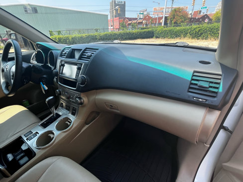 Used 2013 Toyota Highlander FWD image 66