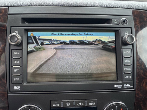 Used 2011 GMC Yukon Denali image 22
