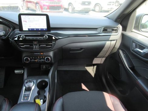 Used 2024 Ford Escape ST-Line image 15