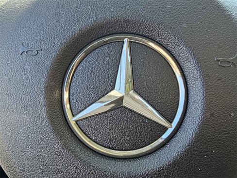 Used 2019 Mercedes-Benz GLC 300 image 22