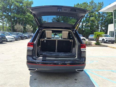 Used 2021 Volkswagen Atlas SE image 23