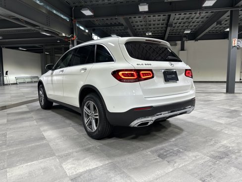 Certified 2022 Mercedes-Benz GLC 300 4MATIC image 3
