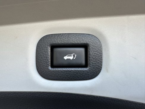 Used 2016 Nissan Rogue SL w/ SL Premium Package image 20