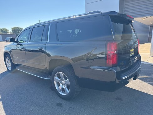 Used 2018 Chevrolet Suburban Premier image 7