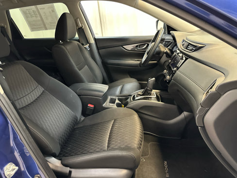Used 2020 Nissan Rogue SV image 13