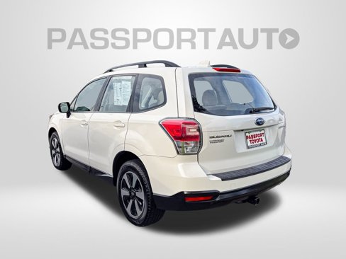 Used 2018 Subaru Forester 2.5i w/ Alloy Wheel Package image 2