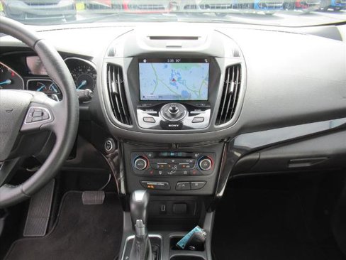 Used 2017 Ford Escape Titanium image 21