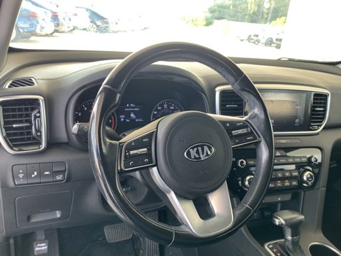 Used 2020 Kia Sportage EX image 12