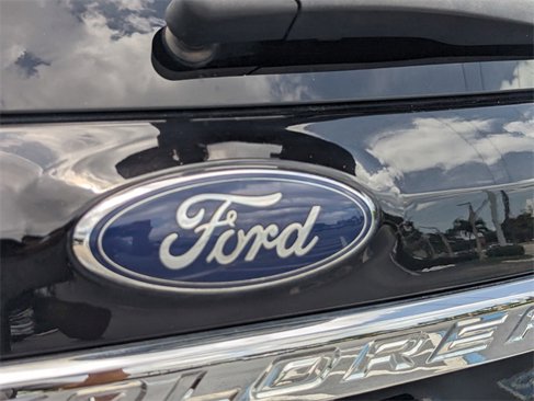 Used 2018 Ford Explorer Limited image 10