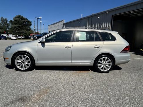 Used 2011 Volkswagen Jetta TDI image 4