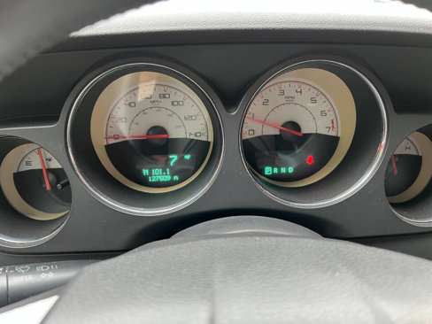 Used 2014 Dodge Challenger SXT image 21