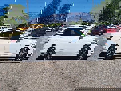 Used 2021 Nissan Sentra SV image 2