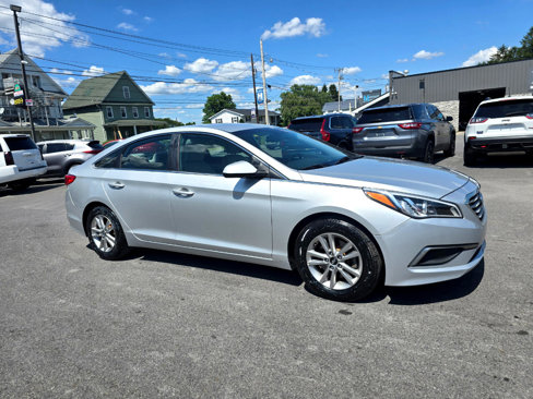 Used 2016 Hyundai Sonata SE image 4
