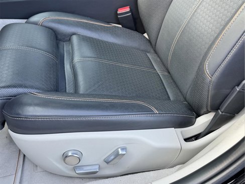 Used 2022 Lucid Air Grand Touring image 10