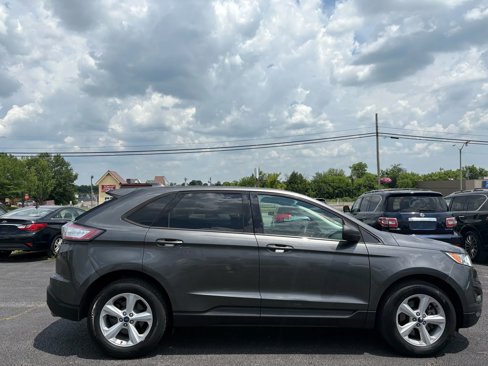 Used 2016 Ford Edge SE image 3
