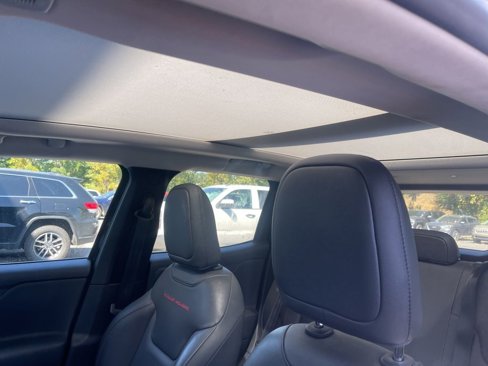 Used 2023 Jeep Renegade Trailhawk w/ Sun/Sound Group image 16
