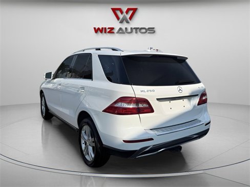 Used 2015 Mercedes-Benz ML 250 BlueTEC 4MATIC image 9