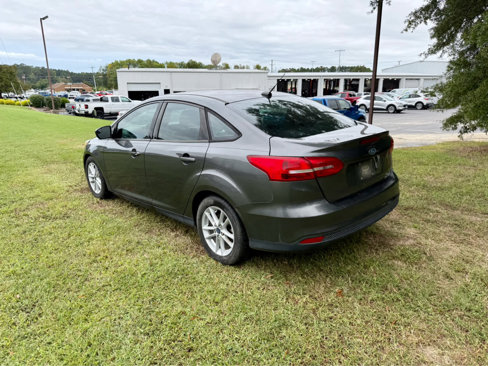 Used 2018 Ford Focus SE image 5