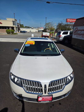 Used 2012 Lincoln MKZ image 3