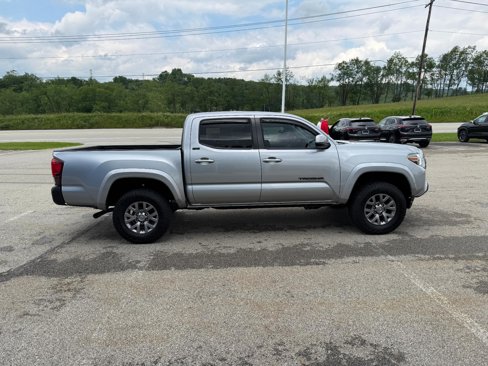 Used 2019 Toyota Tacoma SR image 6