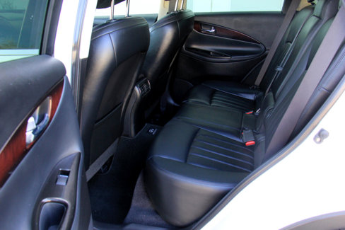 Used 2014 INFINITI QX50 Journey w/ Premium Package image 24