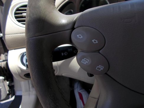 Used 2004 Mercedes-Benz SL 500 image 18