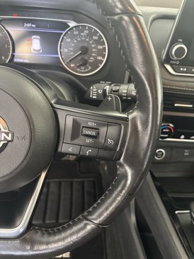 Used 2022 Nissan Rogue S image 14