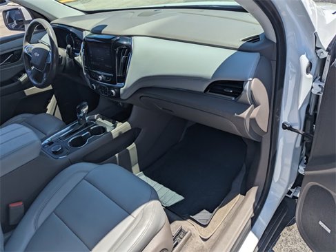 Used 2021 Chevrolet Traverse LT w/ LT Premium Package image 19