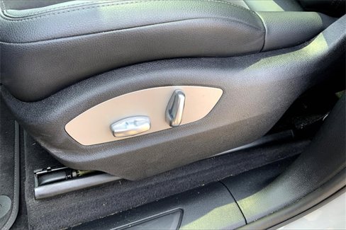 Certified 2020 Porsche Macan image 31
