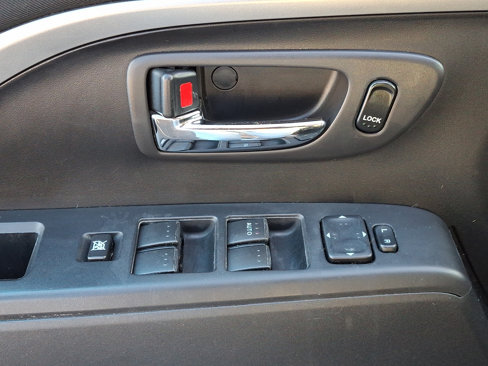 Used 2015 MAZDA MAZDA5 Sport image 14